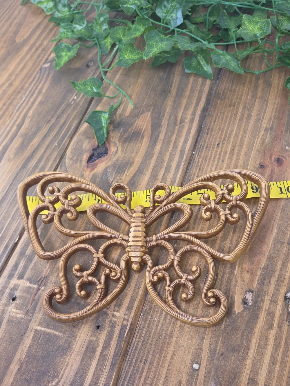 Home Interior Design. Vintage. Faux Wood. Butterfly Wall Decor Trio. Like New.